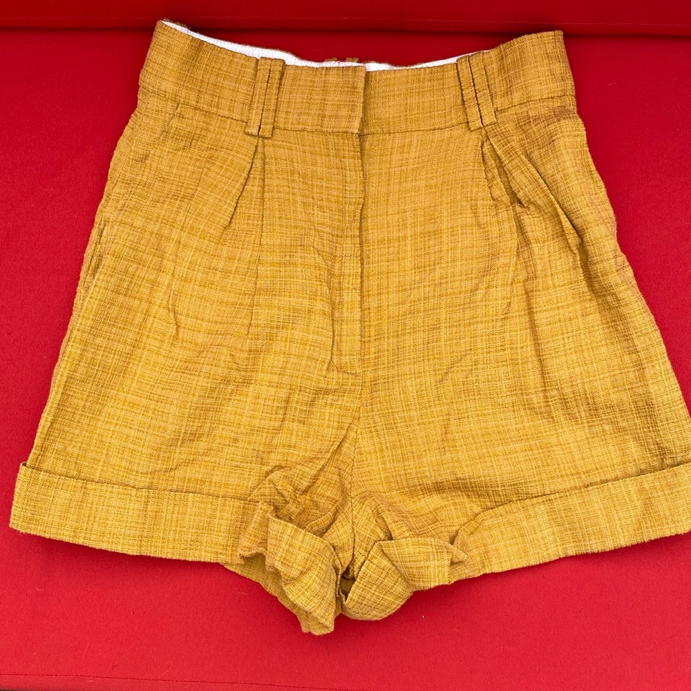 Sandro pleated, cuffed shorts